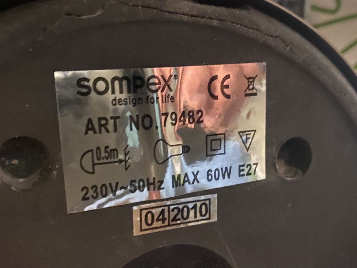 Lampade: 2x Sompex Tischlampe, rot, E27, Metallfuess – Usato da Volketswil venduto da 3ve_n8pt 6