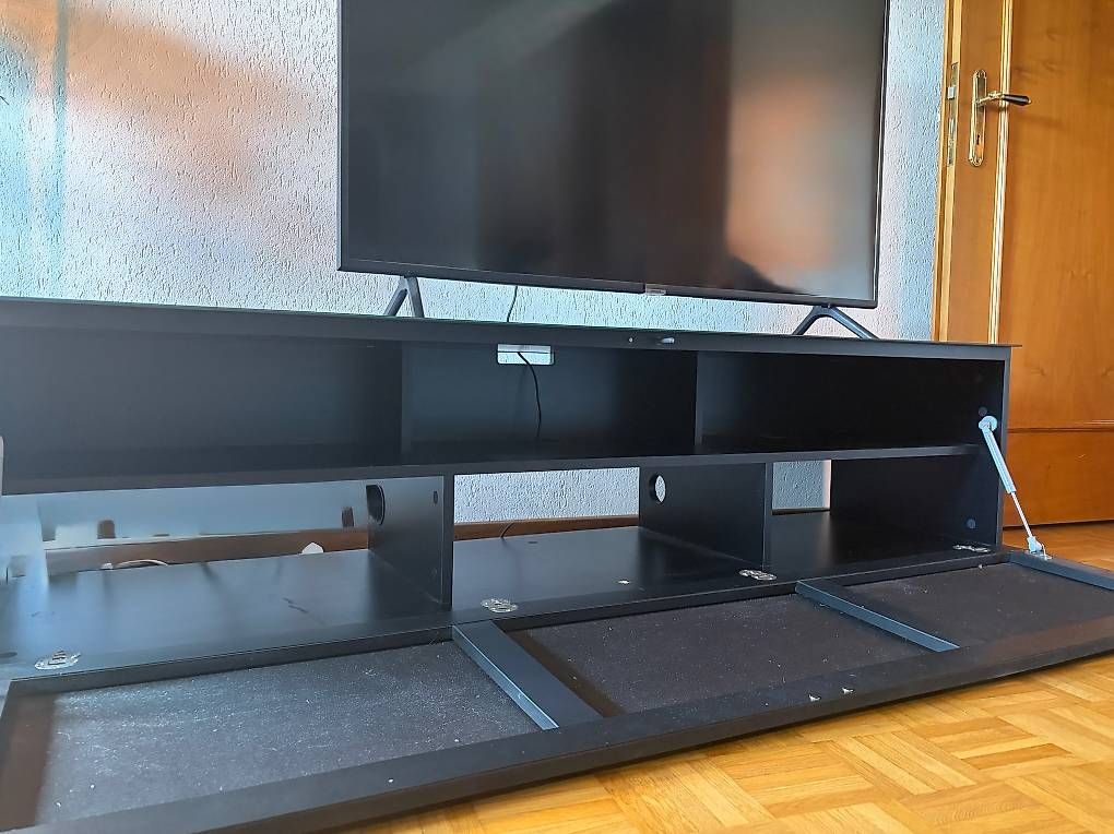 Mobili TV: TV- Möbel – Usato da Lengnau AG venduto da anj_ml6n 1