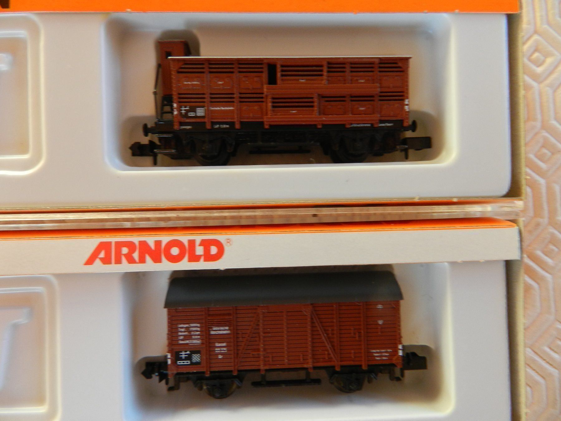 Arnold Modellini di ferrovie: N ARNOLD Güterwagen divers 4 St – Nuovo (secondo la descrizione) da Arzier-Le Muids venduto da elocin83 1