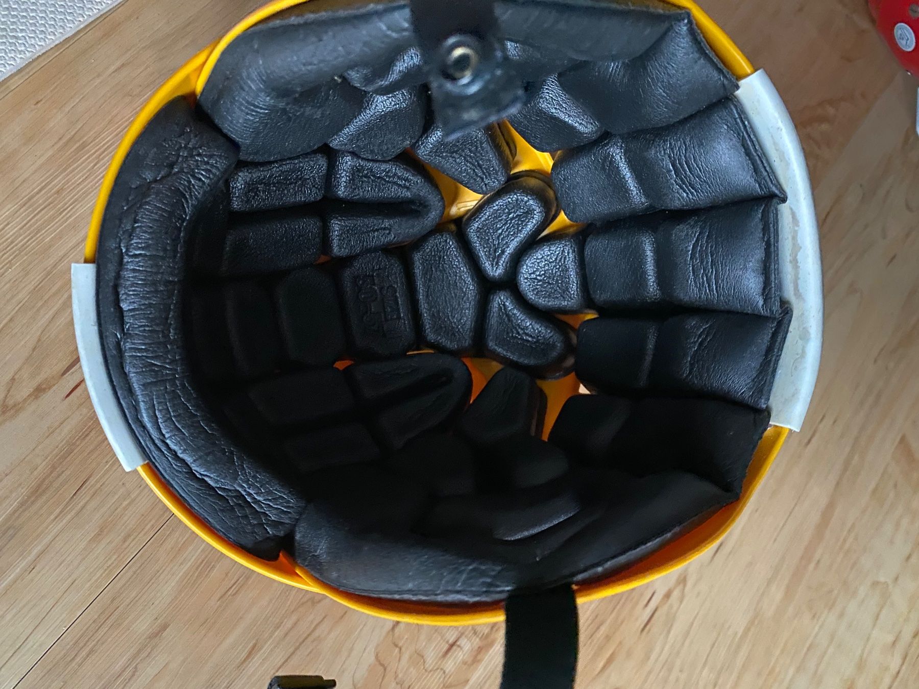 Caschi: rar jofa eishockeyhelm 395 junior – Usato da Appenzell venduto da classiccyclingkits 3