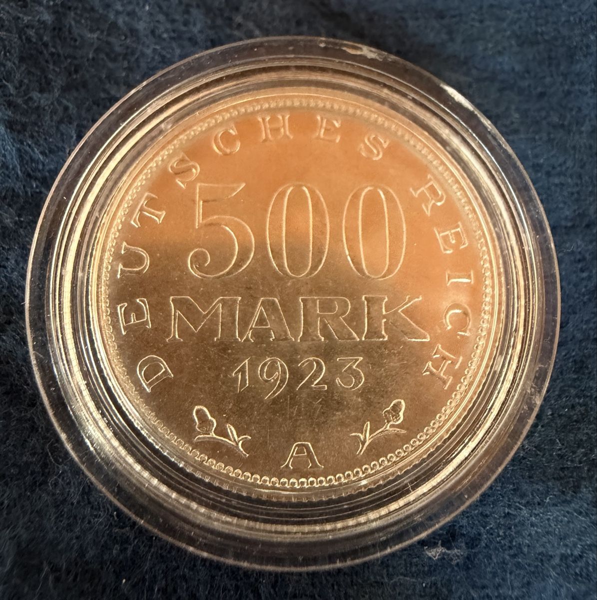 Tutti le monete: 500 Mark de 1923, unc – Nuovo e nell'imballaggio originale da Châtillon JU venduto da swisshashashin