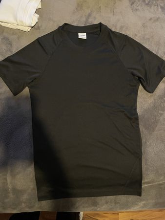 T-shirt technique noir Bershka