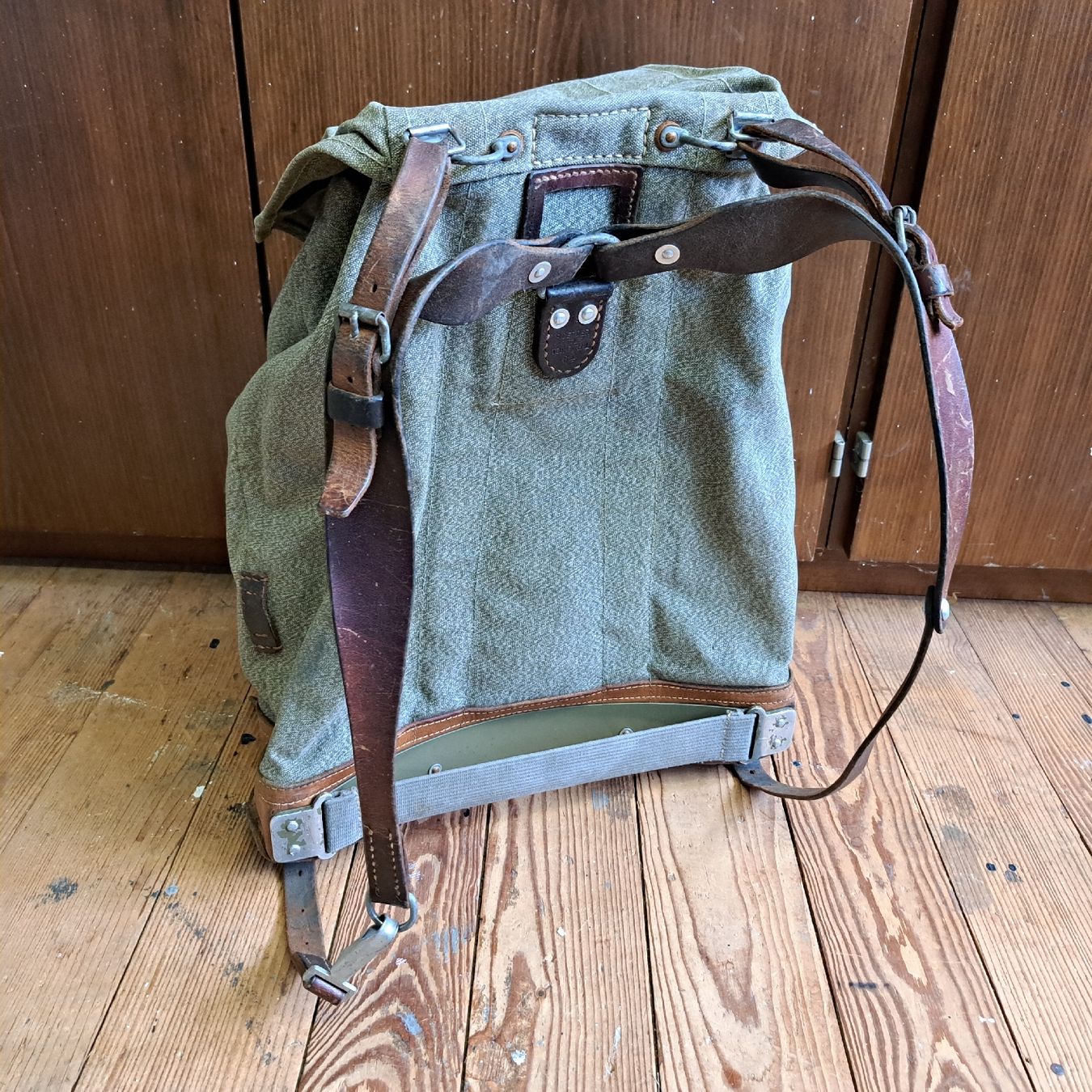Zaini: Schweizer Armee Rucksack, vintage. Nr G – Usato da Zofingen venduto da Bachmann4 2