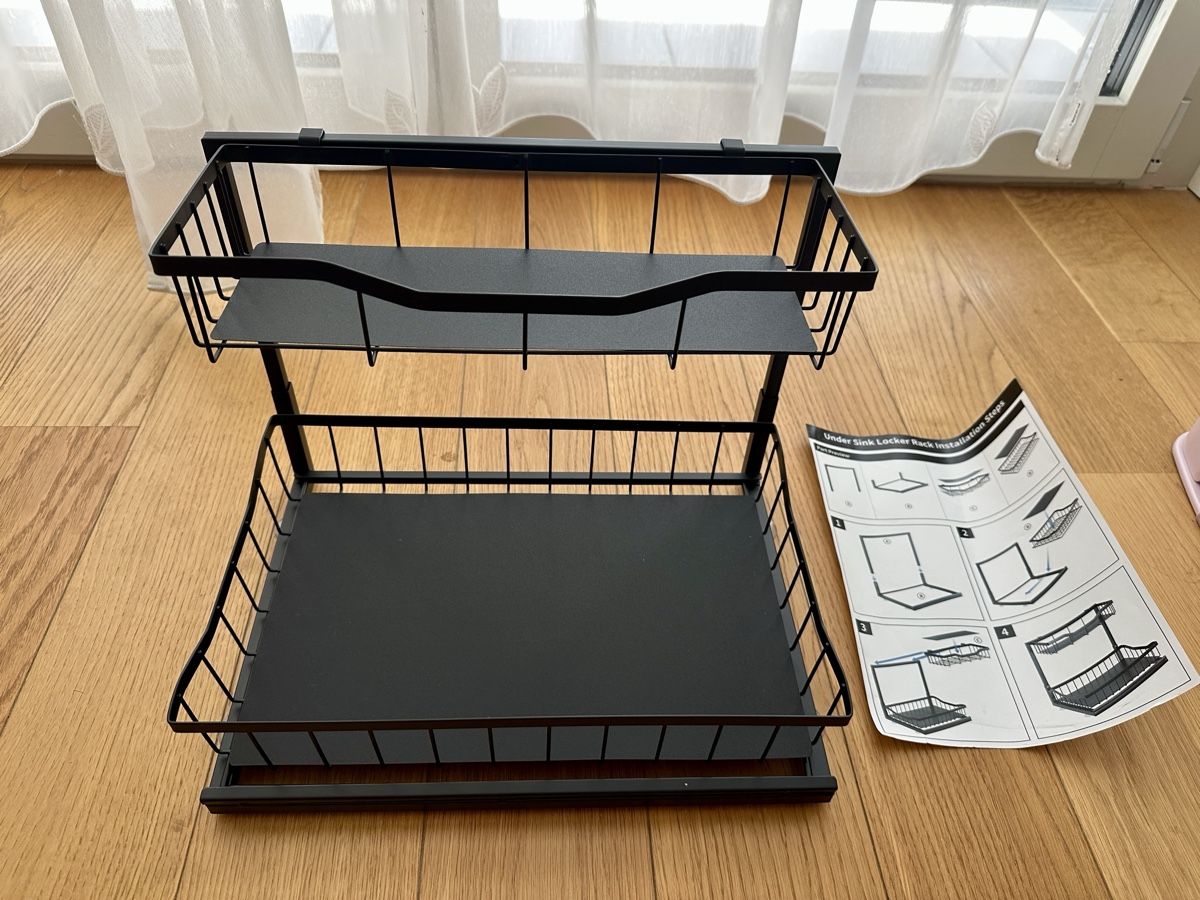 Altri accessori: 2-Tier Under Sink Storage Rack Black  – Usato da Gattikon venduto da Sarahs_Schatzkammer