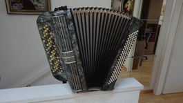 A vendre accordéon de collection Hohner Sirena VII