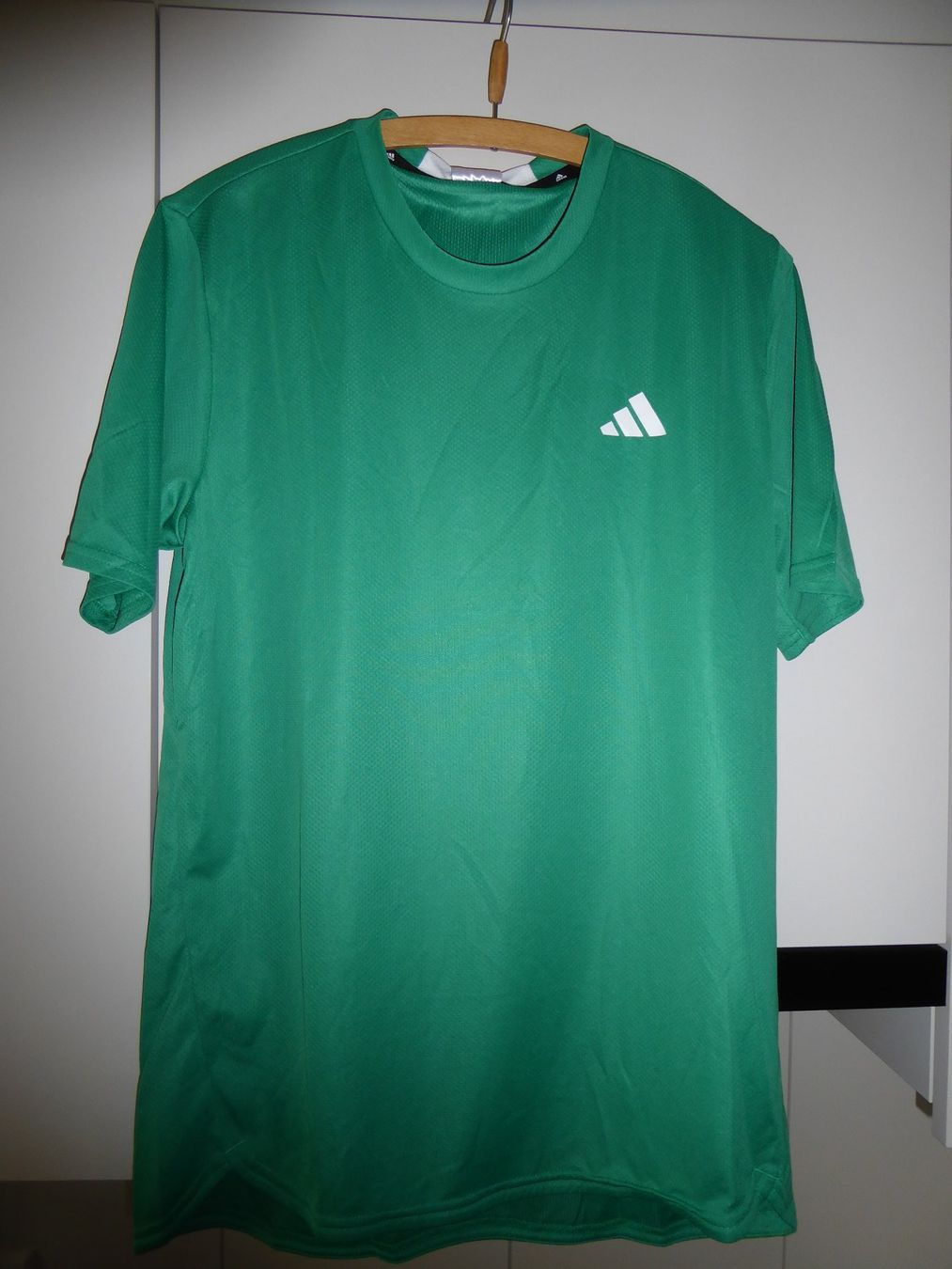 Adidas T-shirt: Adidas Train Essentials Training T-Shirt Grösse S – Nuovo e nell'imballaggio originale da Winkel venduto da Mordred2 1