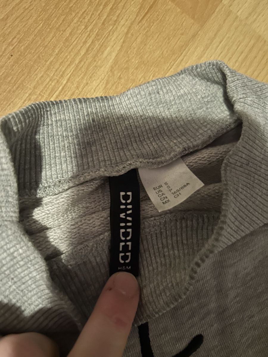 Maglioni & Felpe: Pullover, Gr. S, 3 Stk. – Usato da Hallwil venduto da Zoeizy 7