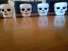 4 mini seaux crâne pour Halloween 