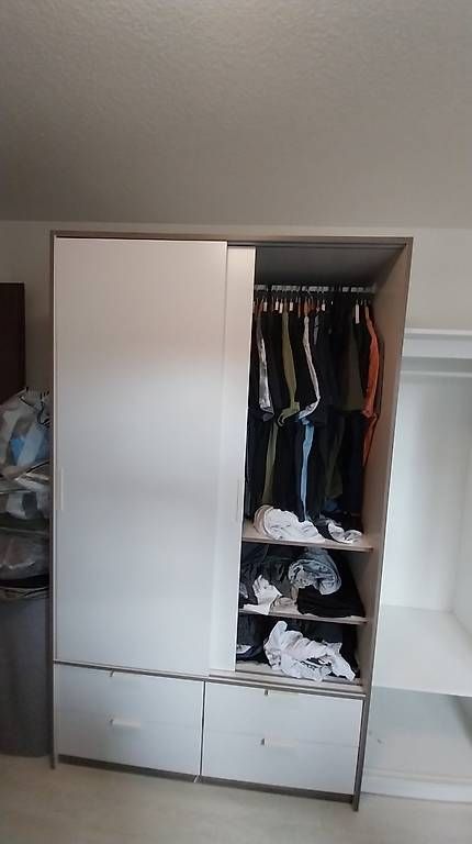 Ikea Schränke: Kleiderschrank – Gebraucht aus Lachen SZ von smile3000
