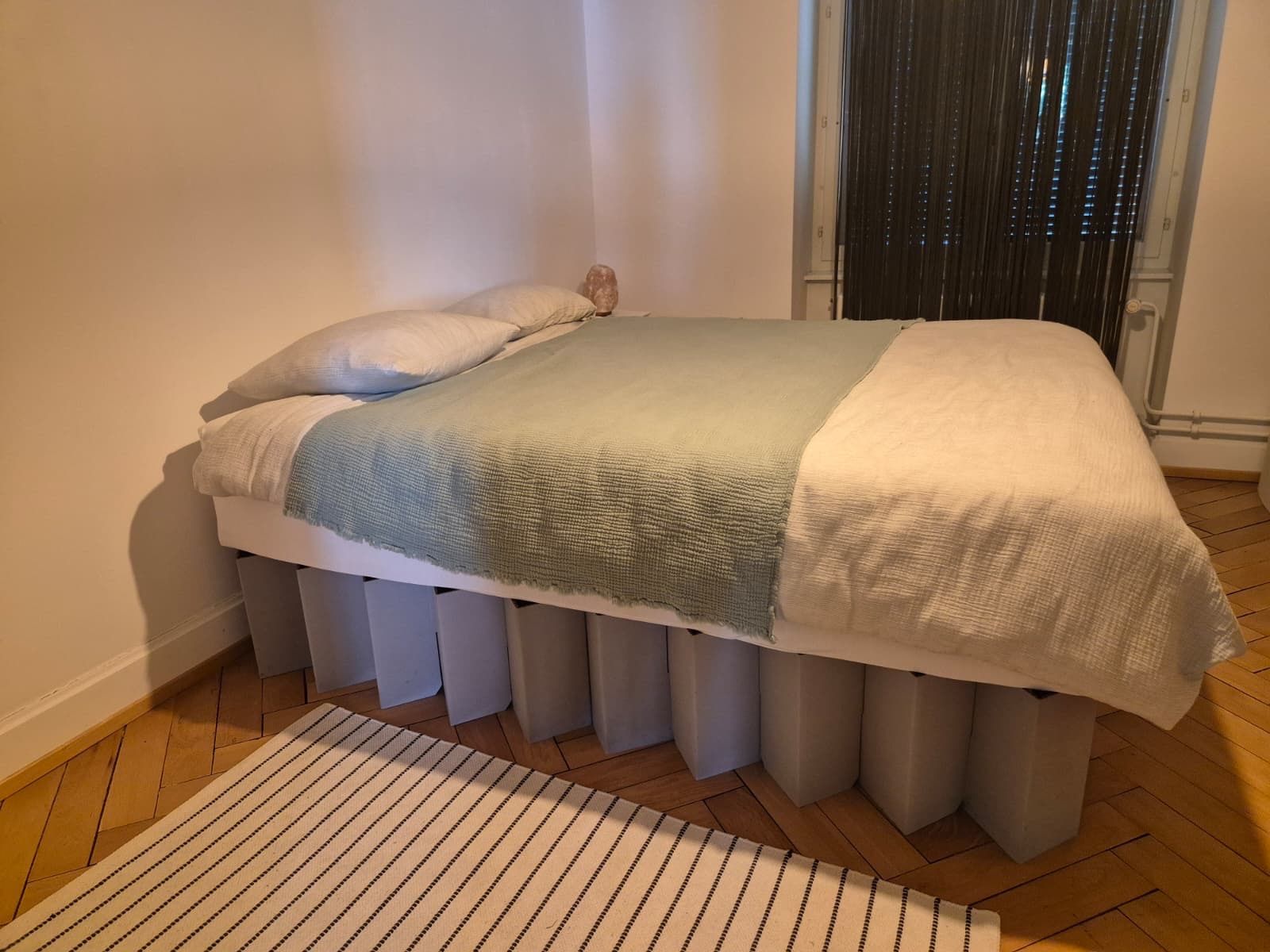 Letti: Kartonbett – Usato da Basel venduto da Eddimor 4