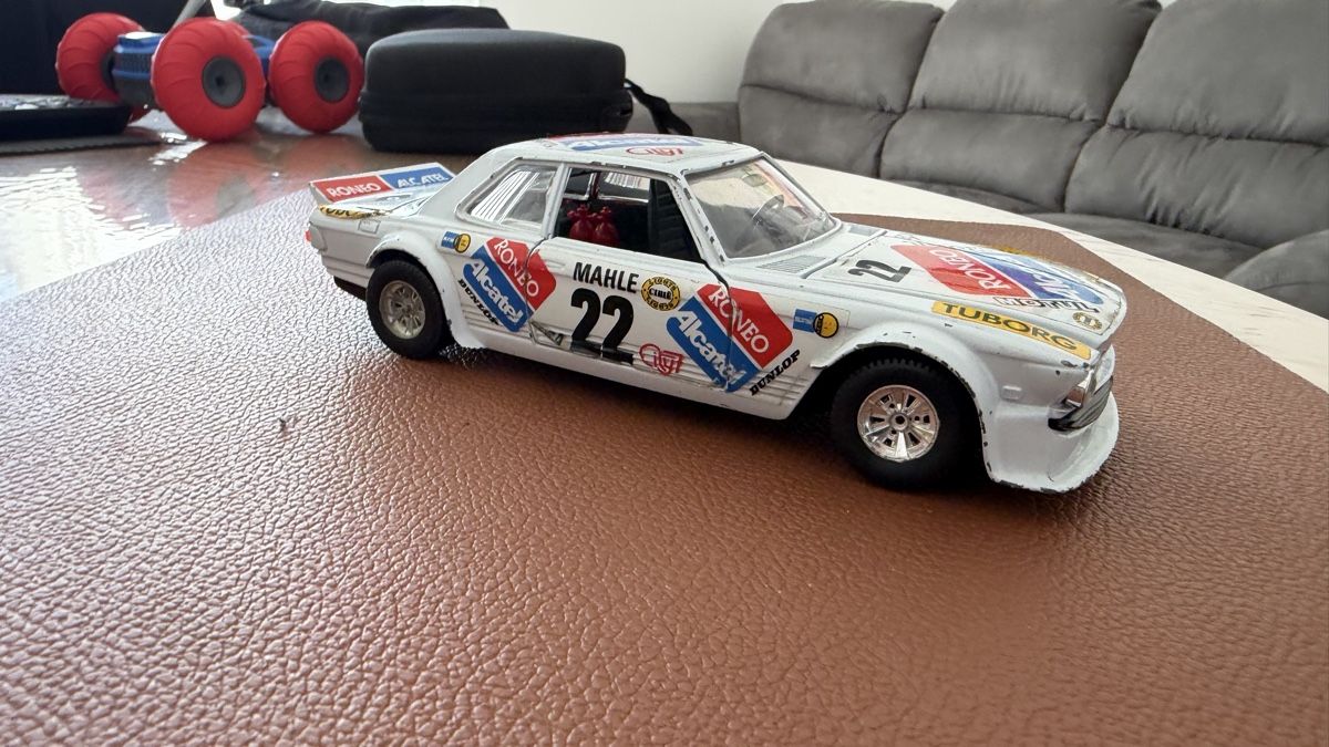 Bburago Modellini d'auto: Mercedes 450 scala 1:24 burago – Usato da Caslano venduto da tuning21 1