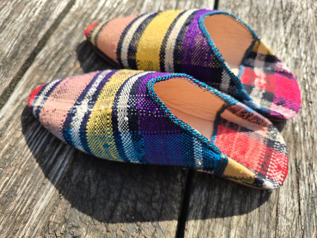Scarpe da donna: Babouches: Kelim (38) – Nuovo (secondo la descrizione) da Romanshorn venduto da Rachacha 1