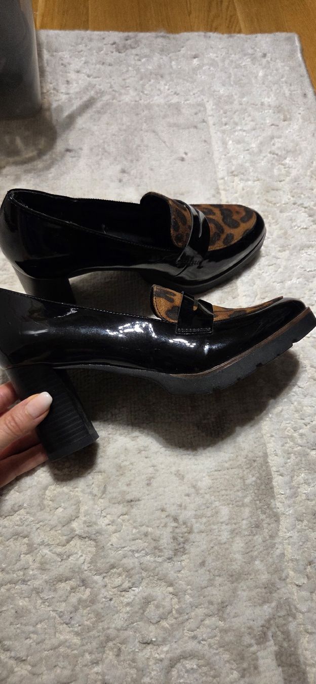 Scarpe da donna: Schuhe Leopardenmuster Lack Grösse 37 neu – Nuovo (secondo la descrizione) da Chur venduto da ali_j9q9 1