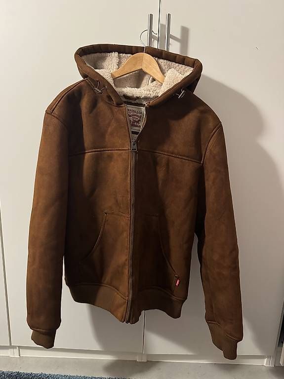 Levi's Giacche: Giacca Levi's imbottita – Usato da Maggia venduto da Violettra