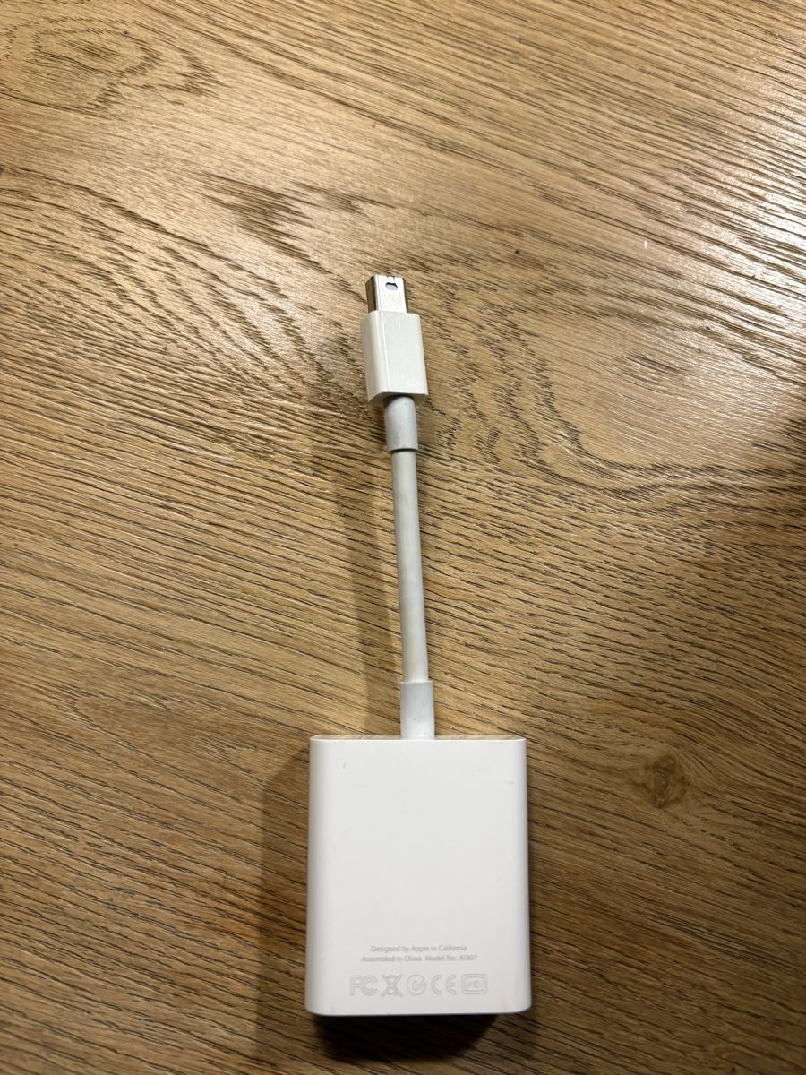 Apple Unità & Adattatore: Apple Mini DisplayPort auf VGA Adapter – Usato da Winterthur venduto da Teflonbrauer 1