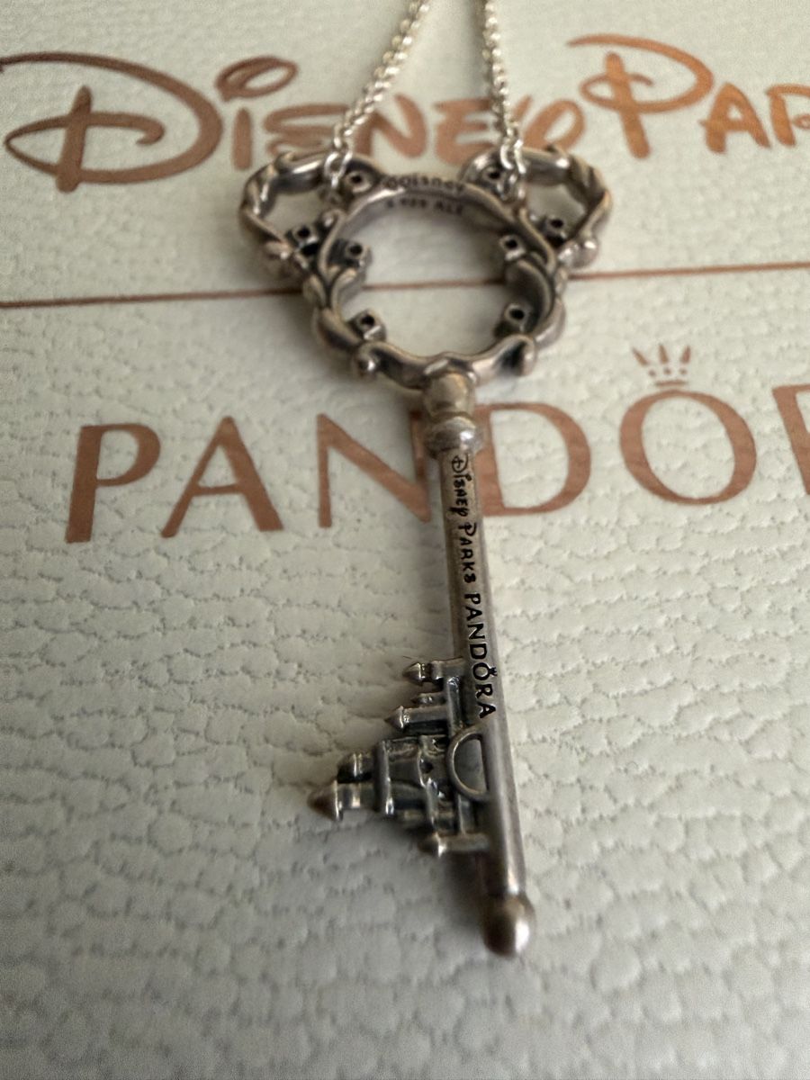 Pandora Catenine: Pandora Disney Parks Kette | NEU – Nuovo e nell'imballaggio originale da Zollikofen venduto da liindaaa 1