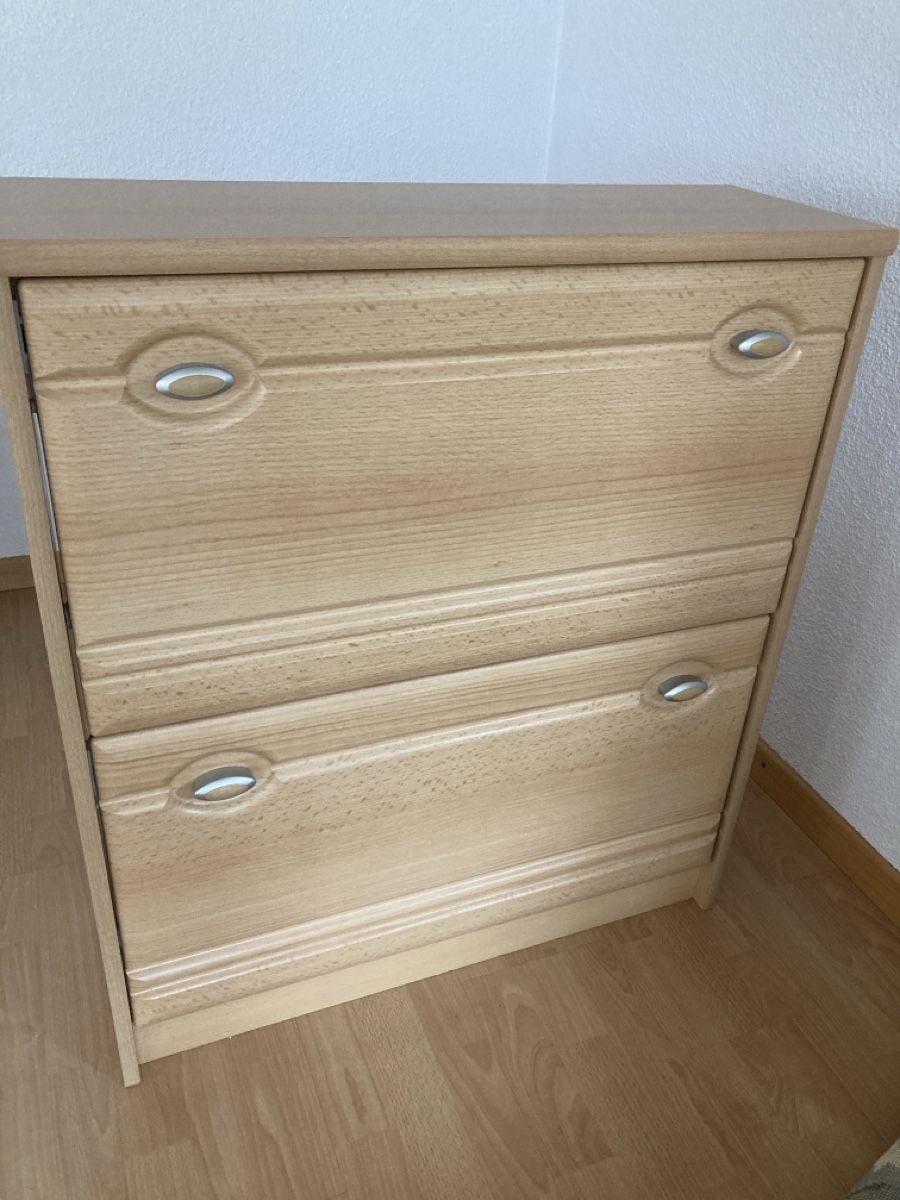 Armadi: Schuhkasten Holz – Usato da Staad SG venduto da gab_7dr9