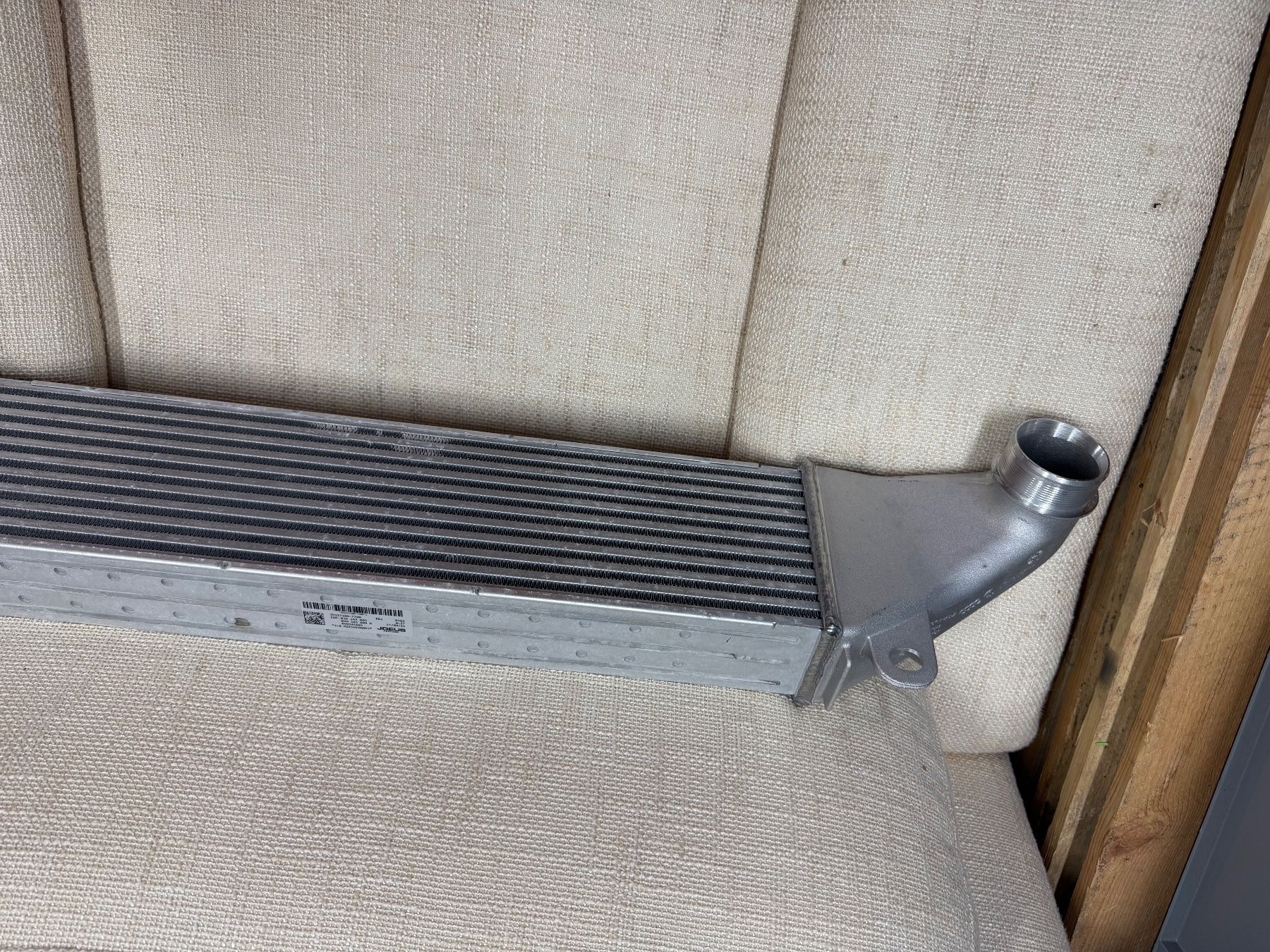 Audi Tutti pezzi di ricambio auto: Intercooler Audi rs3 – Nuovo (secondo la descrizione) da Broglio venduto da lory00 4