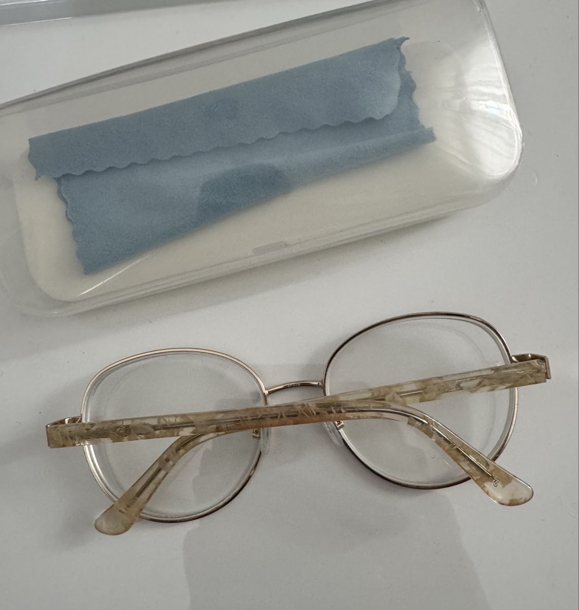 Brillen & Gläser: Red metal rim glasses with patterned arms – Gebraucht aus Zürich von kri_zhv2 1