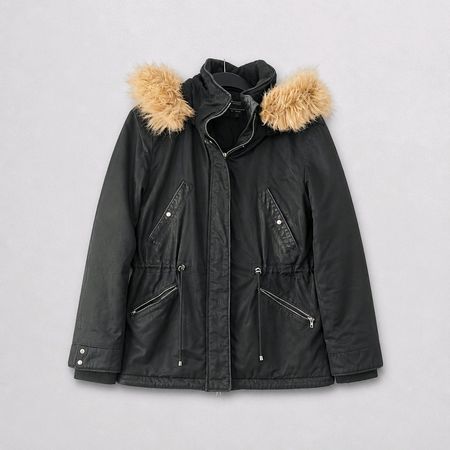 Schöne schwarze Jacke mit Fellkragen in Gr. M von Zara