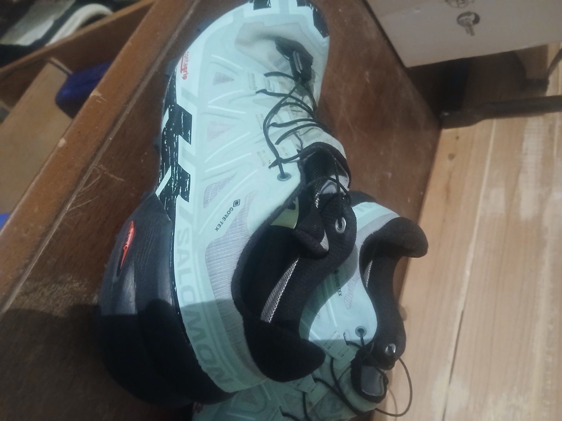 Salomon Scarpe da donna: Salomon Speed Cross 6 Größe 38,5 – Usato da Kriens venduto da BenjaminsTokey 3