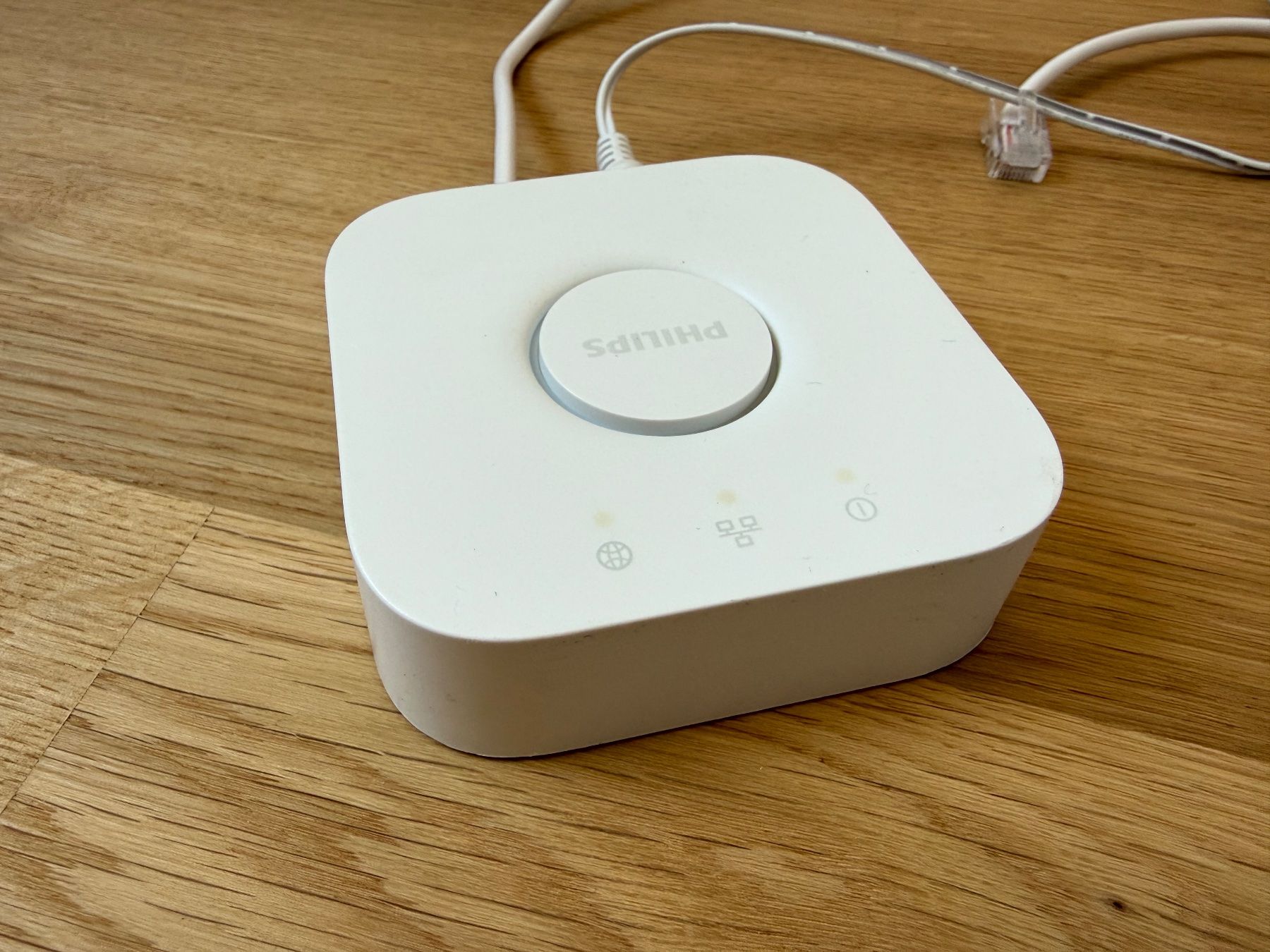 Philips Hub & Switch: Hue Bridge – Usato da Dietikon venduto da JamaisVu.