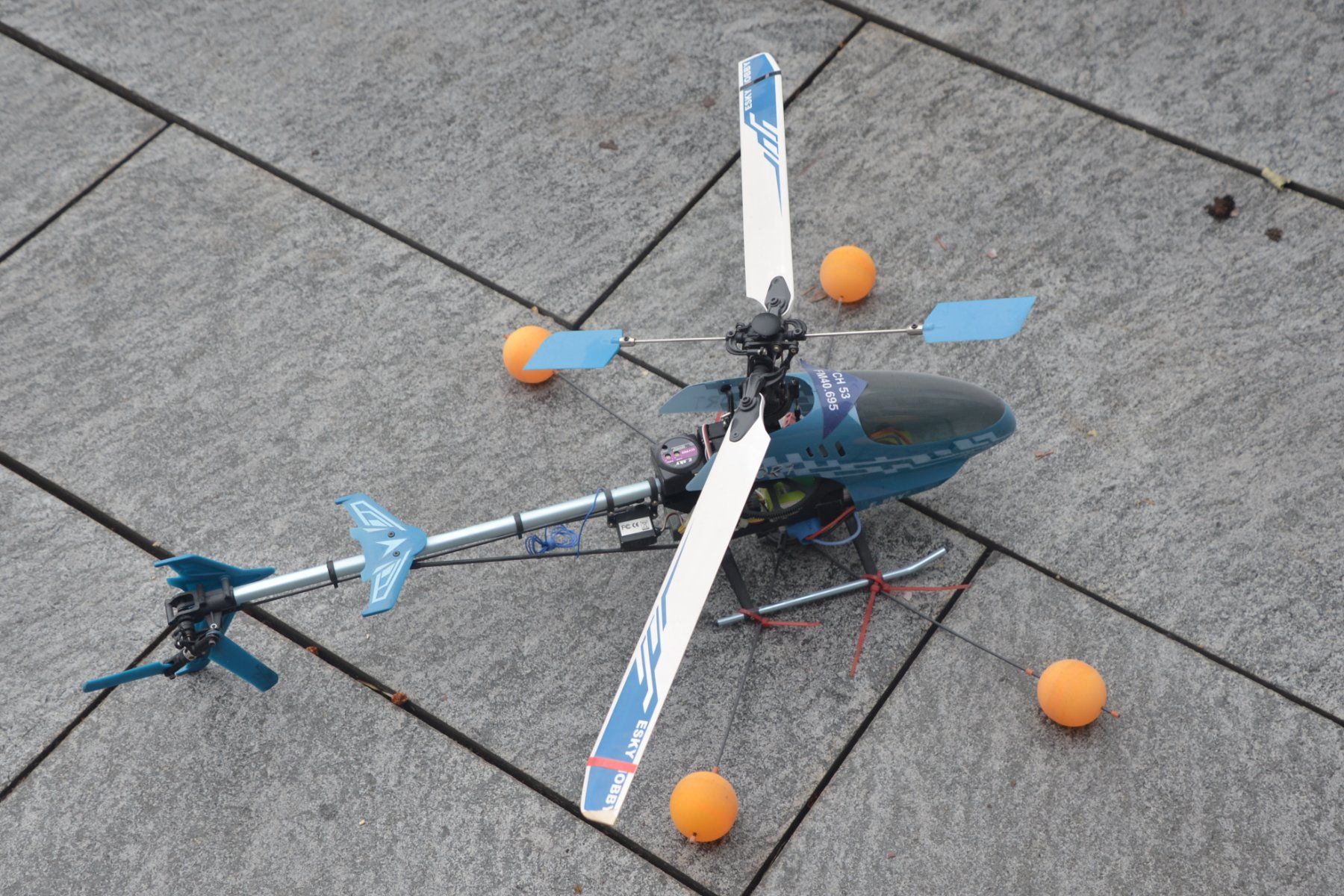 RC Kits de montage: Helikopter ESKY – Défectueux à Alpthal par Mhuebner
