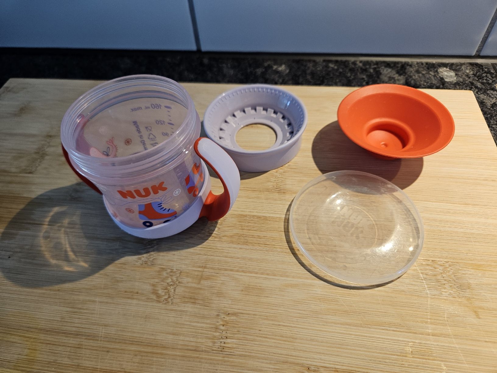 Repas pour bébés: Trinklernbecher Mini Magic Nuk – D'occasion à Lenzburg par lau_nn7p 1