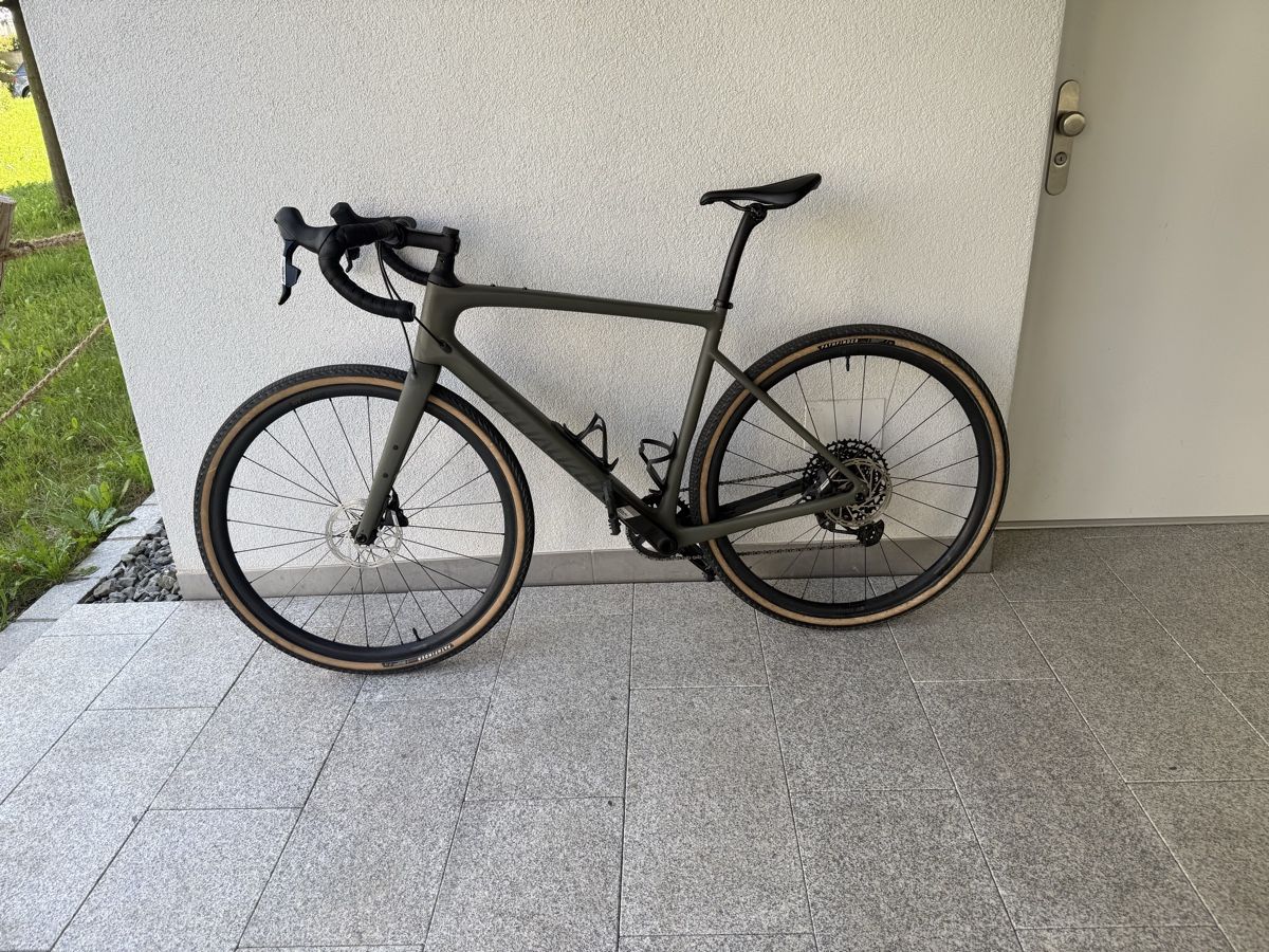 Specialized Biciclette: Specialized Diverge Expert Carbon  – Usato da Rotkreuz venduto da 74max