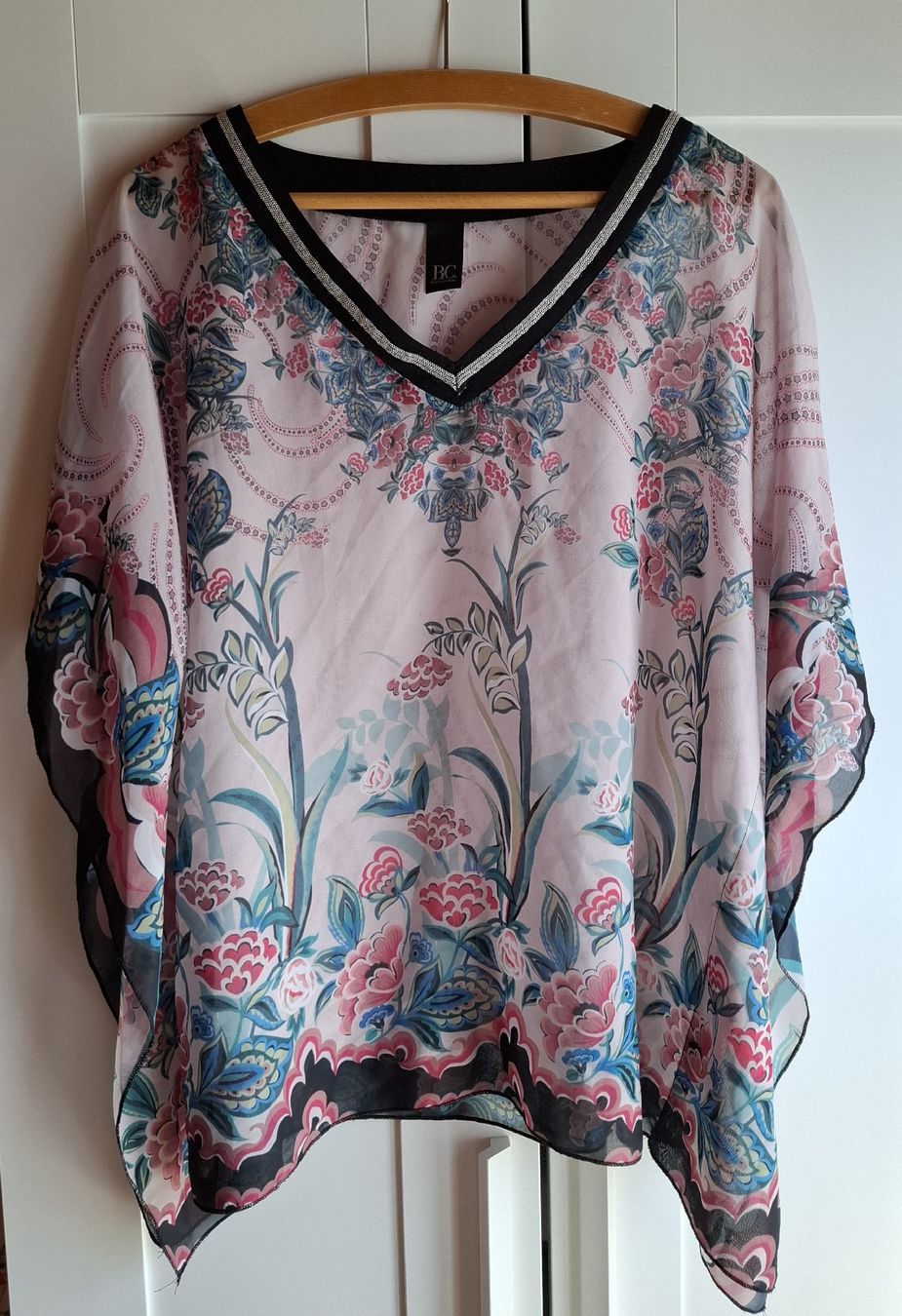 Tuniche: Wunderschöne Blusen-Tunika im Blumenmuster, 38 – Usato da Pagig venduto da Spring14