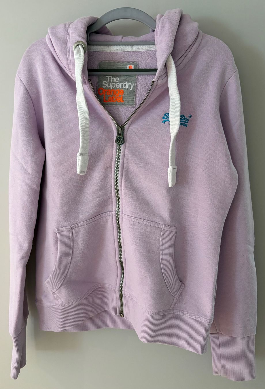 Superdry Pulls & Sweat-shirts: Superdry Hoodie / Pullover – D'occasion à Siebnen par oovirginiaootja