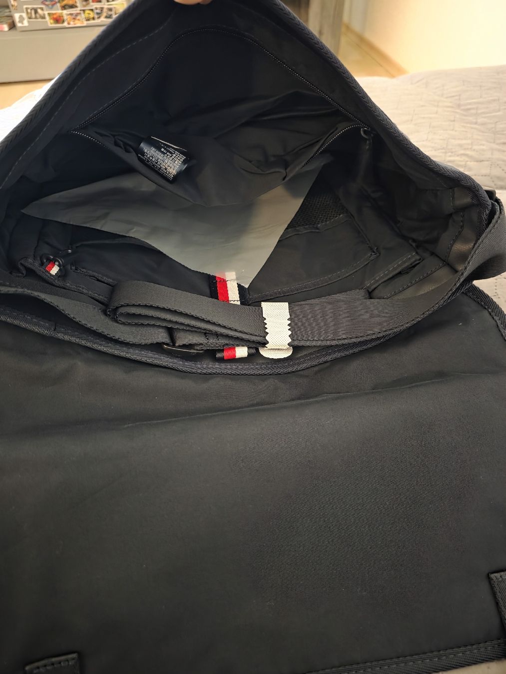 Tommy Hilfiger Borse: tasche – Nuovo (secondo la descrizione) da Buchs AG venduto da tac_zz5h 1