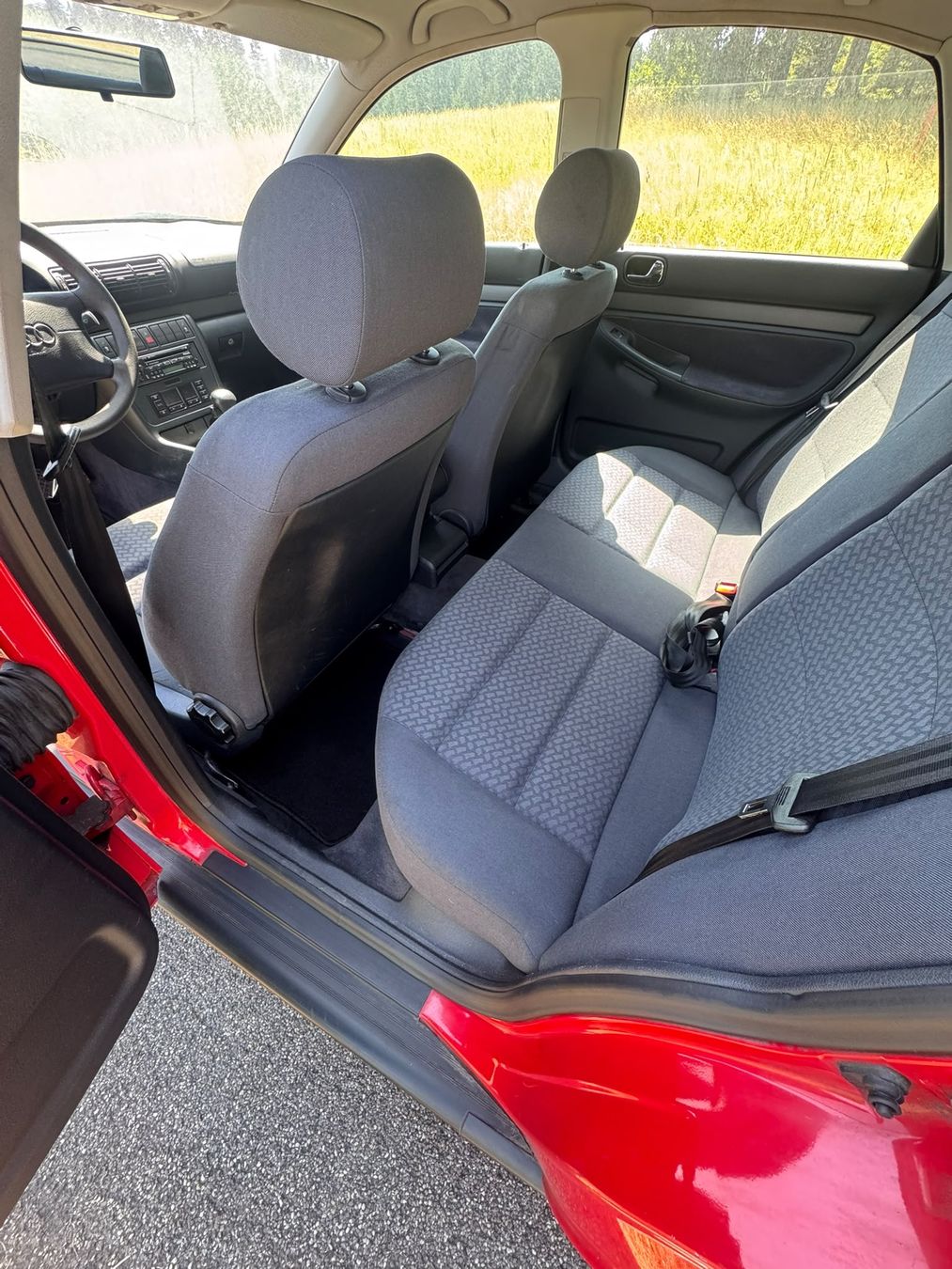 Audi Autos: Audi A4 b5 1.8l Ab MFK! – D'occasion à Riggisberg par Linaaagxi 5