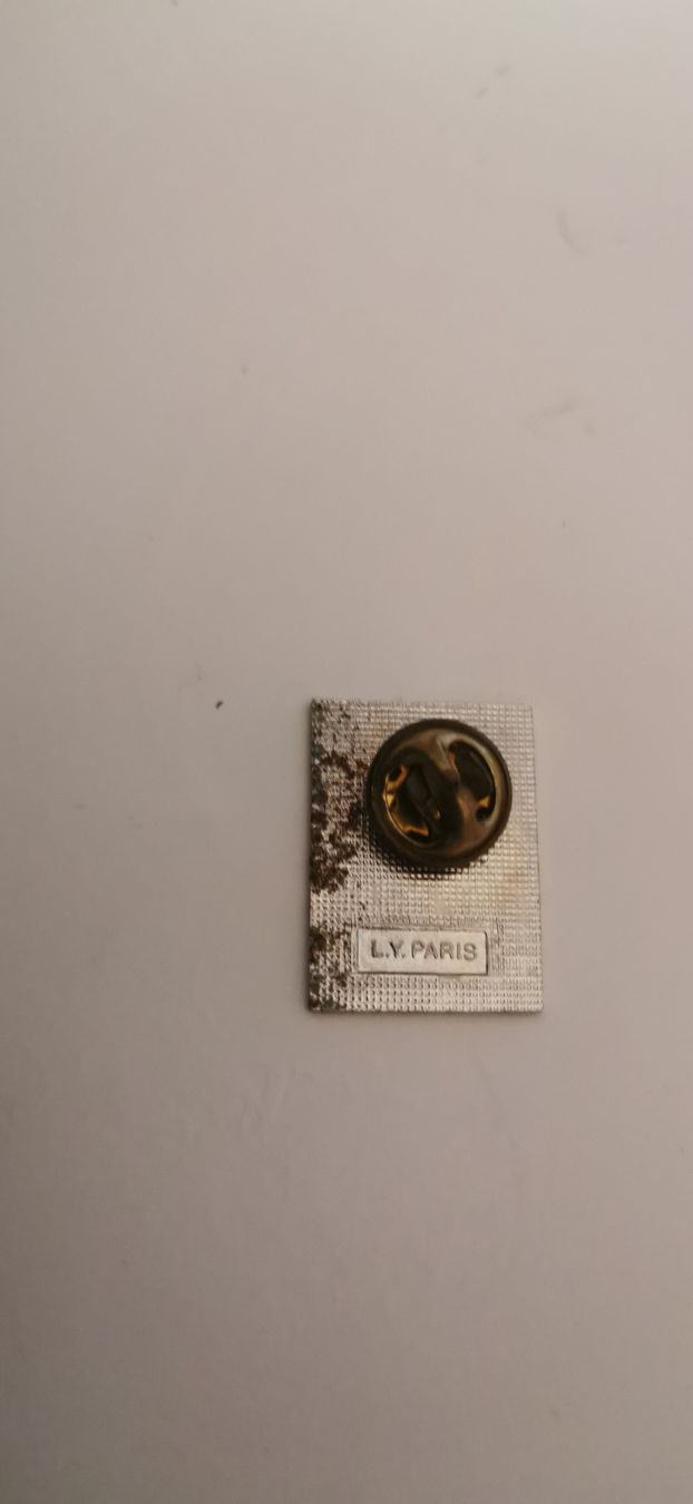 Placchette & Badge: Pin La 5 – Usato da Genève venduto da vins50 1