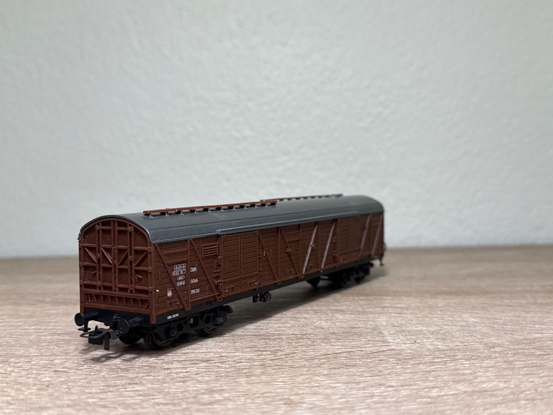 Roco Modellini di ferrovie: Roco Güterwagen OBB H0 (258) – Usato da St-Aubin-Sauges venduto da tantome 2