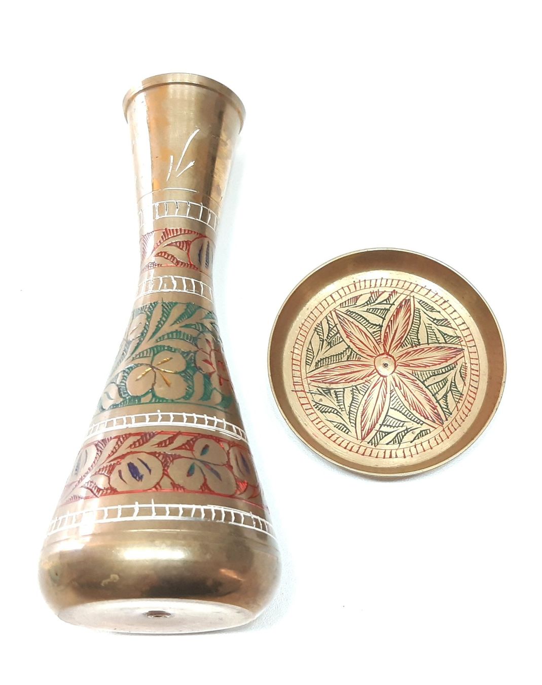 Vasen & Gefässe: Vase aus ziseliertem Messing - Vase en laiton ciselé – Gebraucht aus Savagnier von Marderuth 2