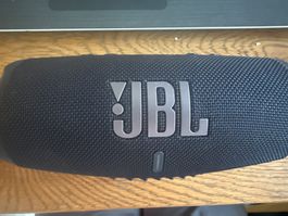 JBL: Lautsprecher Charge5 Bluetooth Schwarz
