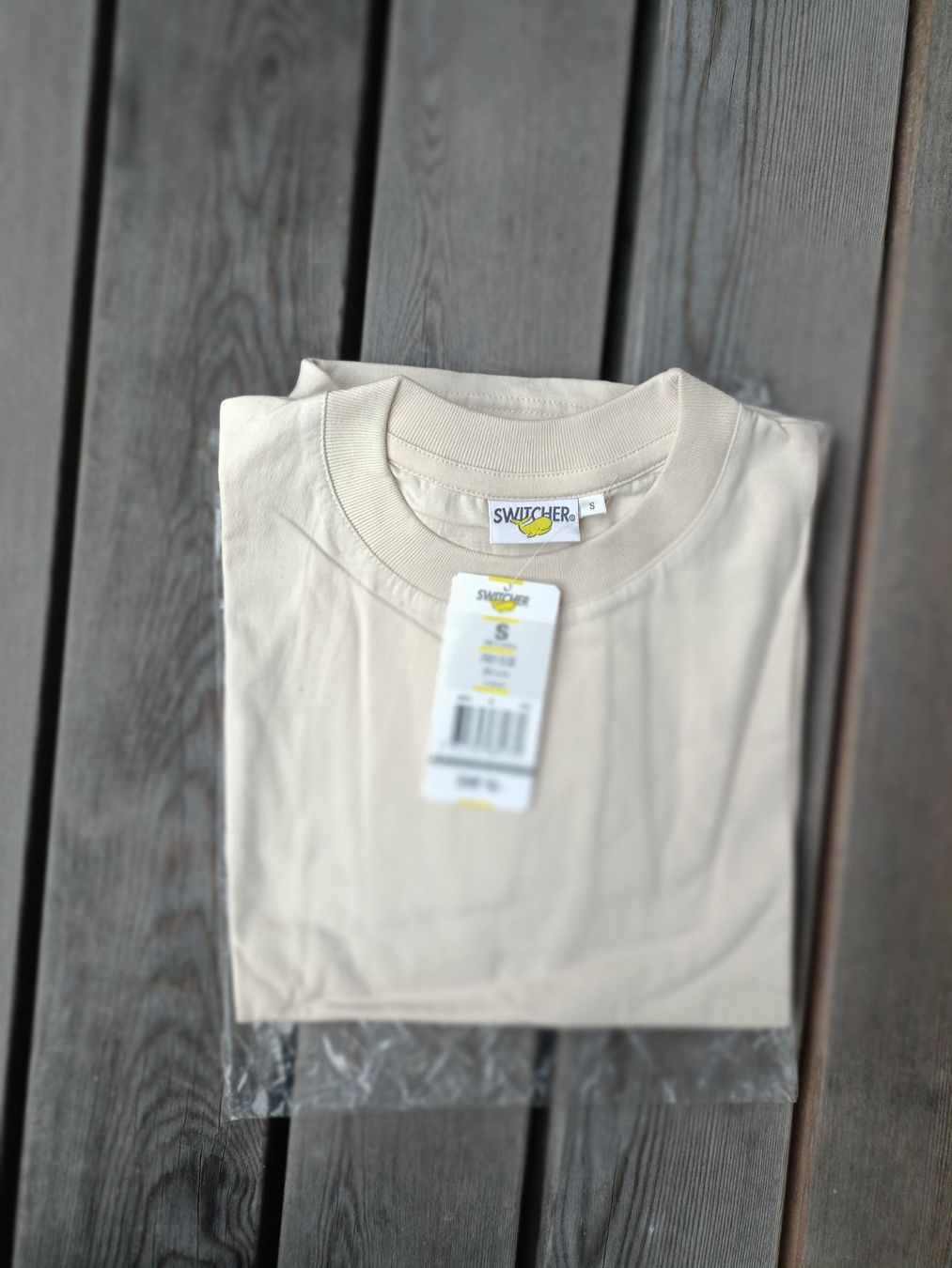T-shirt: Switcher T-Shirt – Nuovo (secondo la descrizione) da Emmenbrücke venduto da Levira8
