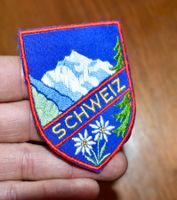 VINTAGE Badge SCHWEIZ - ST. GALLER STICKEREI berg edelweiss
