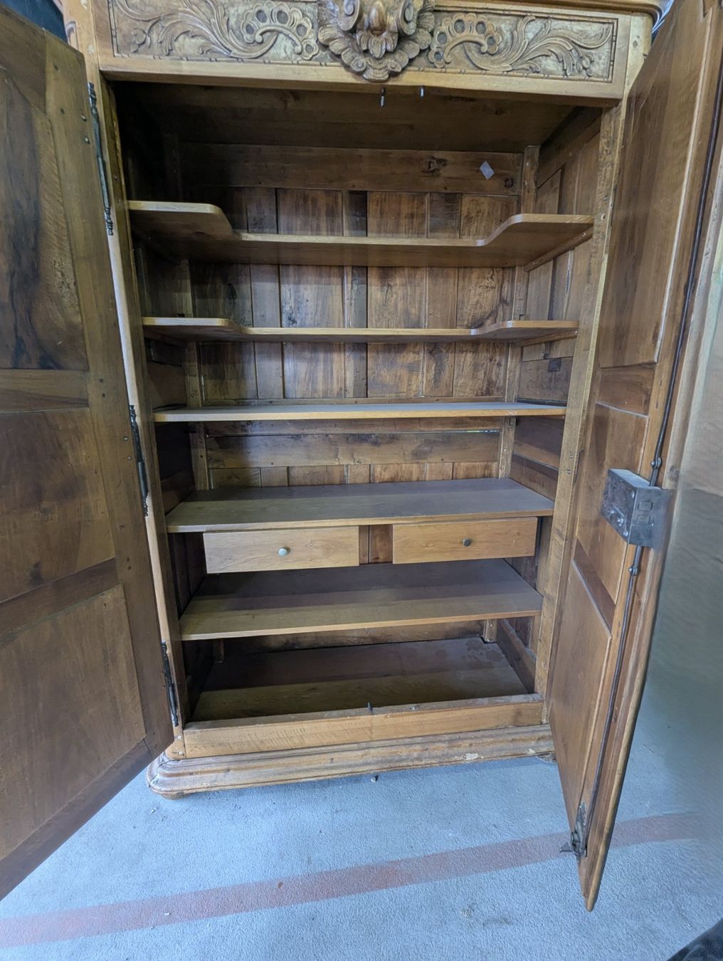 Armadi: Sakral- oder Hallenschrank – Usato da Stans venduto da BAnw 1