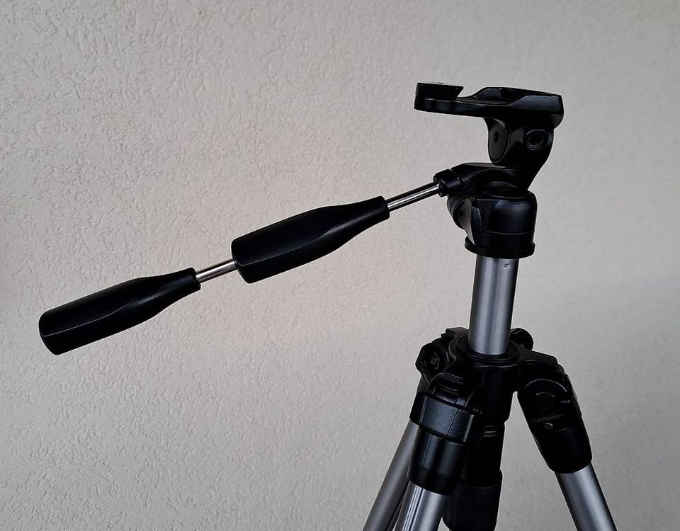 Treppiedi & Teste: Stativ SLIK pro Serien 300 plus Mikrofon "Verhandlungspreis" – Usato da Untersiggenthal venduto da Myrthamw 1