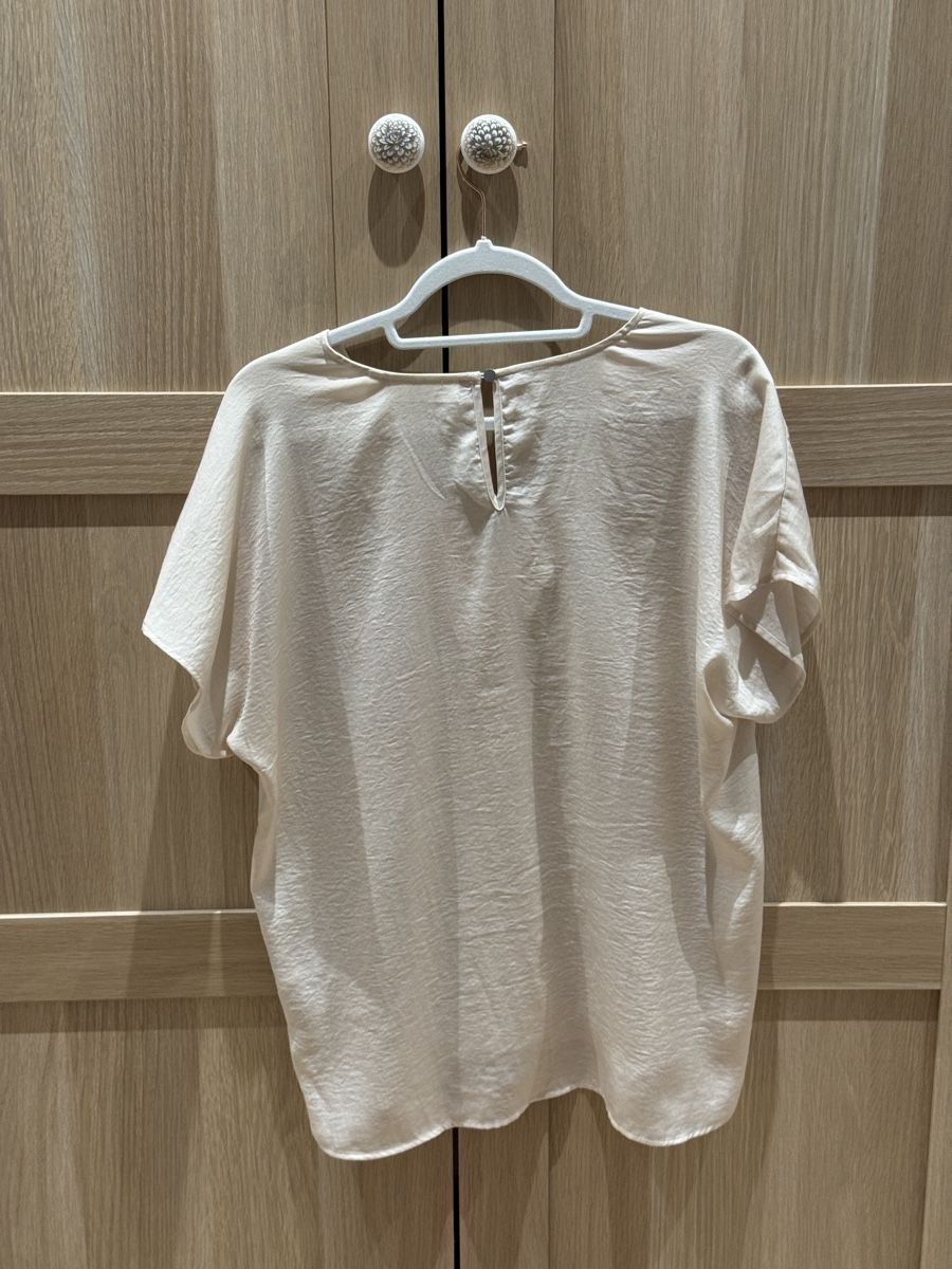 Camicette: Damen Bluse Creme Elegant V-Ausschnitt  – Nuovo (secondo la descrizione) da Zürich venduto da RicardoExplorer 1