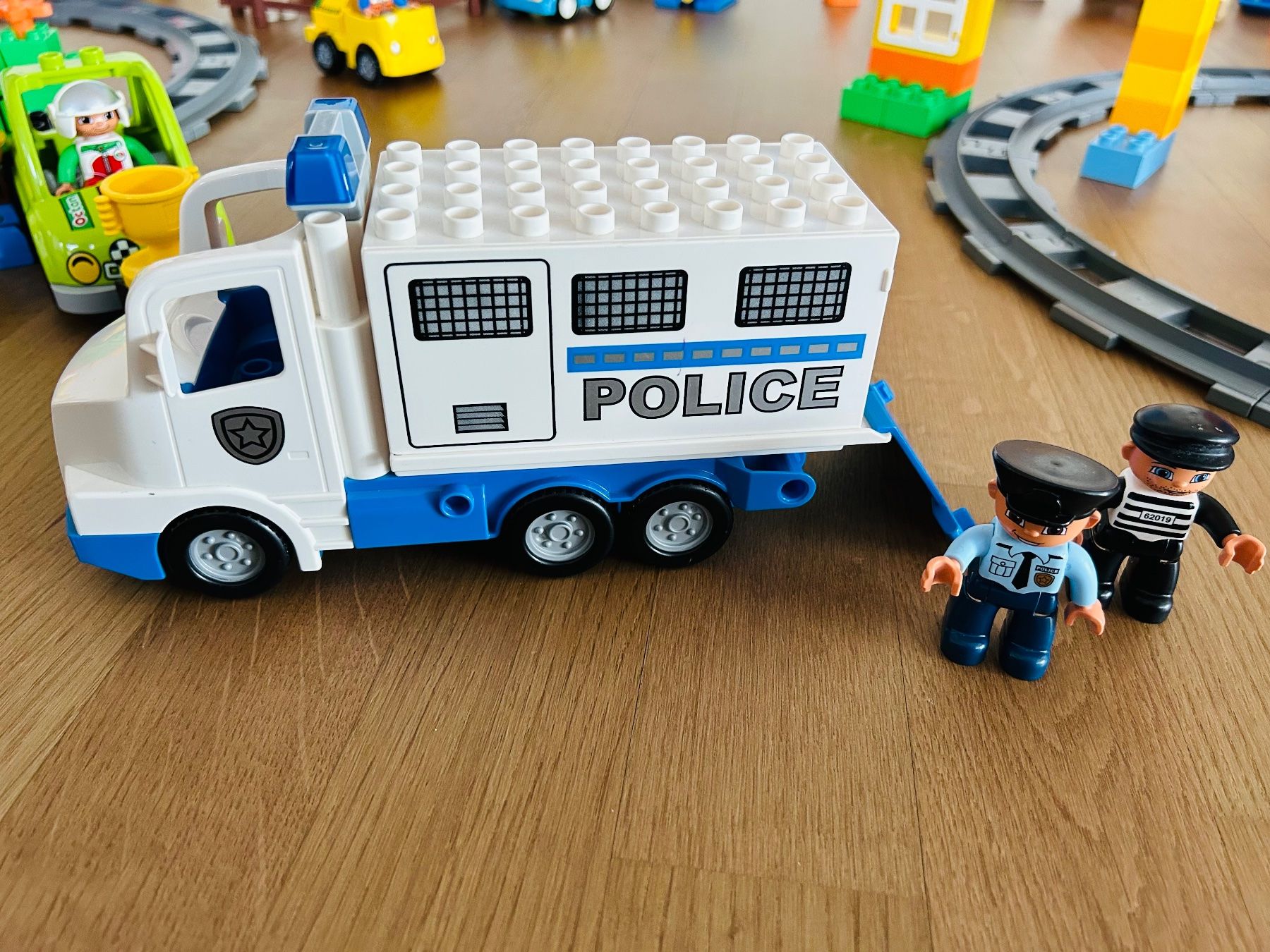 Duplo Spielzeuge: Lego Duplo Sets – Gebraucht aus Cham von  9