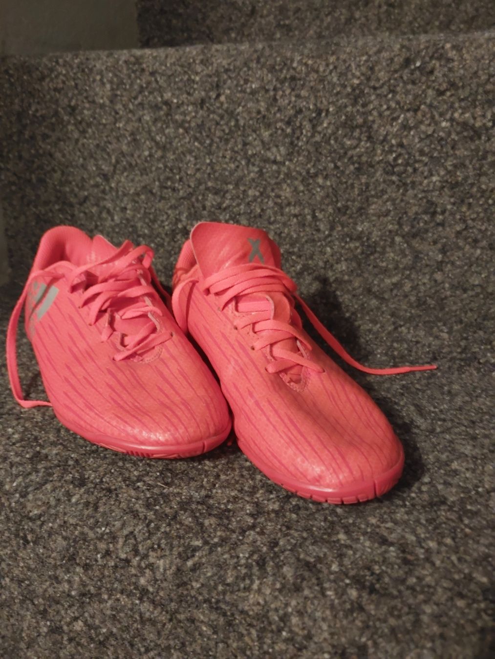 Adidas Scarpe da uomo: Adidas - Hallenschuhe Grösse 36 – Usato da Winterthur venduto da mysteriOS