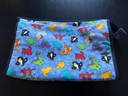 Cooles Kinder Necessaire mit Dinos und Pinguinen, Top!