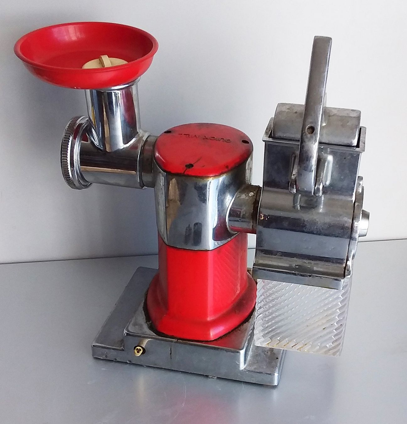 Quick Mill Elettrodomestici da cucina: Raro e vecchio Quick Mill completo - tritacarne e grattugia – Difettoso da Lugano venduto da Maurizio_Collector 4