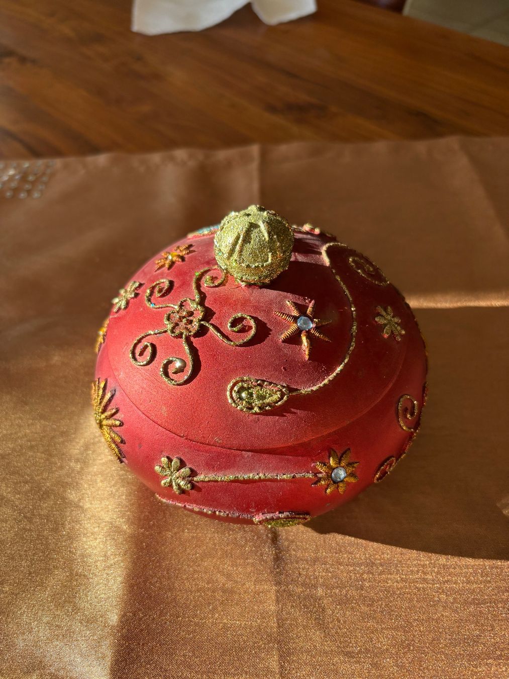 Contenitori & Simili: Orientalische  Aufbewahrungs-Dose rot – Usato da Balsthal venduto da Uroby 4