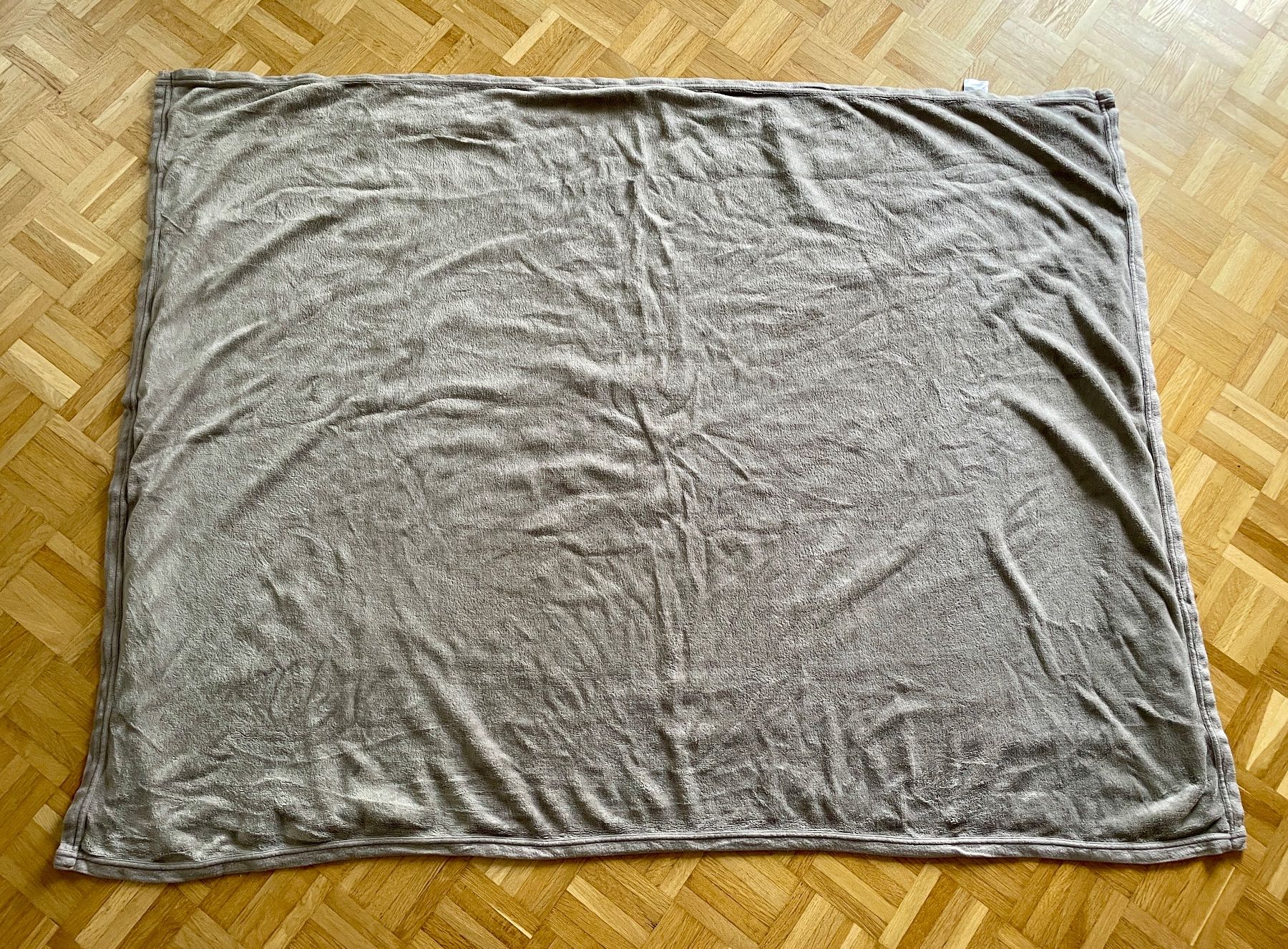 Decken: Kuscheldecke grau – Gebraucht aus Gümligen von soleil149