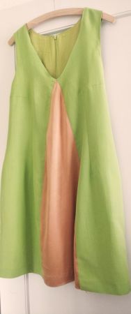 Sommerliches Kleid in Grün und Kupfer Grösse M, Top Zustand