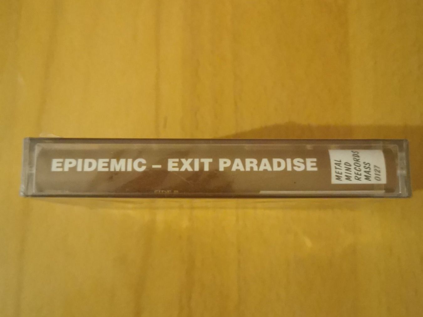 Musicassette: Epidemic – Exit Paradise – Nuovo (secondo la descrizione) da St.Gallen venduto da Tamal0204 2